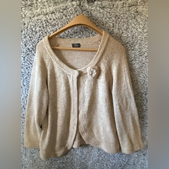 Women’s Light Tan Cardigan SizeXL in Excellent Used Condition - Picture 1 of 10